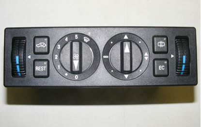 Picture of climate control panel, 1298300485
