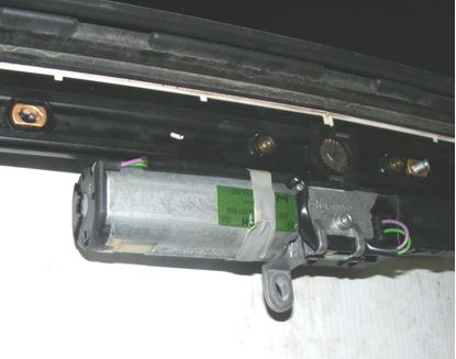 Picture of SUNROOF motor CLK W208, 2088200042
